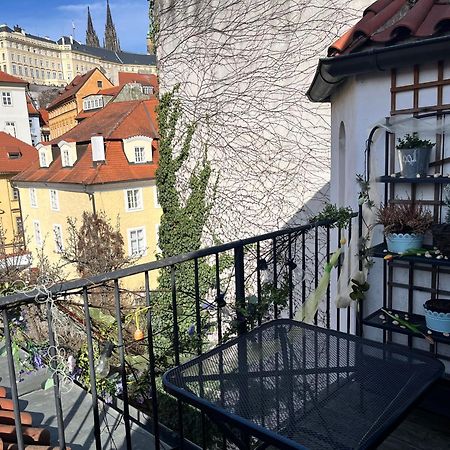 Apartman Mala Strana -Piece And Quiet Prague Exterior photo
